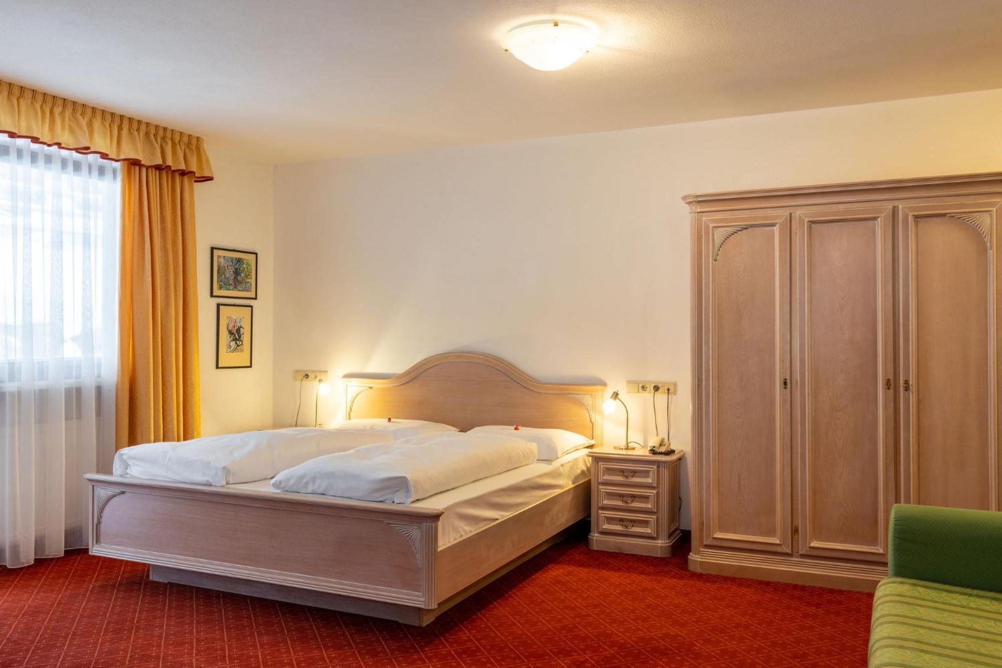 Hotel Schopfenhof Сан-Кандидо Экстерьер фото
